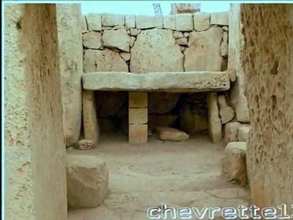 Mnajdra temple