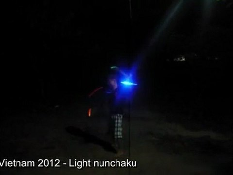 Côn nhị khúc phát sáng | kanclubs.com | prochux | Vietnam | light nunchaku | kan club