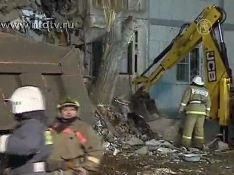 В руинах жилого дома в Астрахани нашли 7 погибших