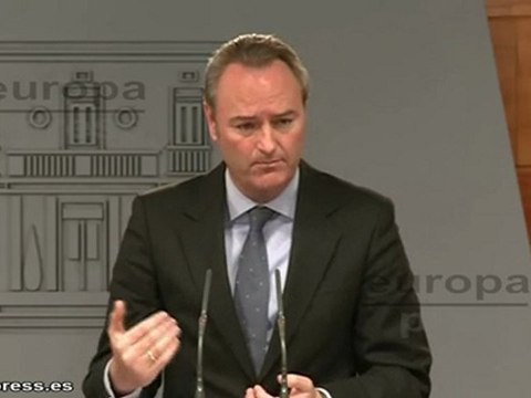 Rajoy acepta celebrar cumbre presidentes autonómicos