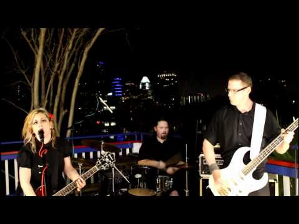 THE BEAT DOLLS (BalconyTV)