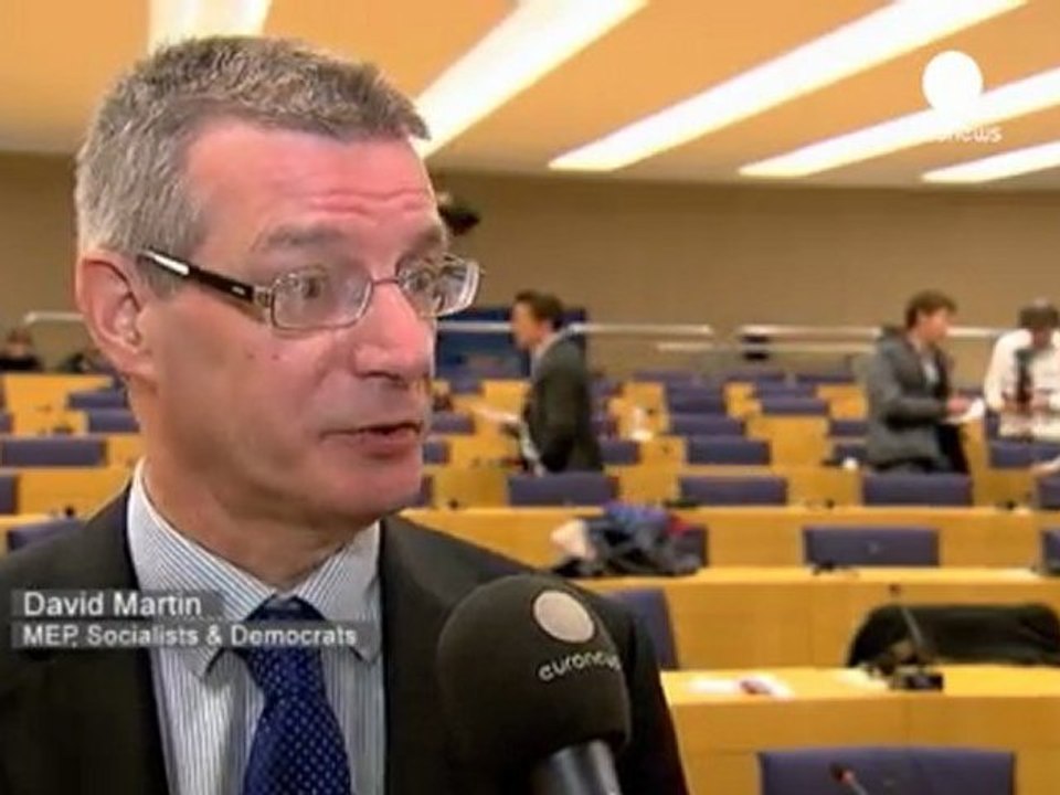 Una mega petizione contro ACTA al Parlamento Europeo