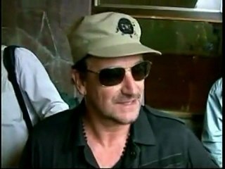Bono tours Machu Picchu ruins