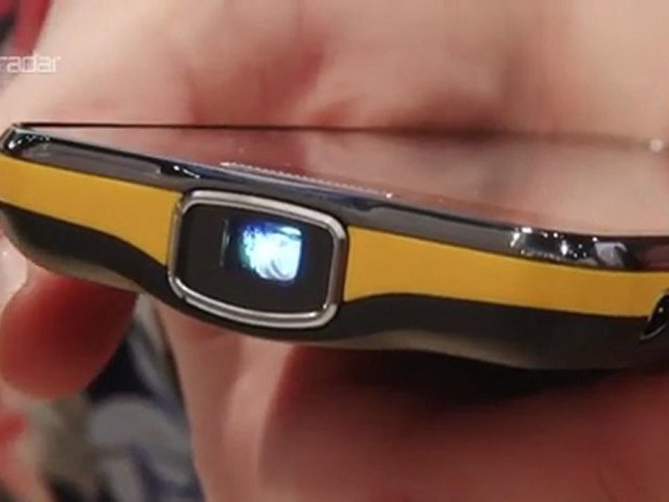 Samsung Galaxy Beam First Look