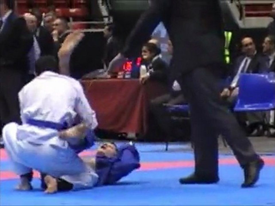 France 2012 - Tournoi séniors -70kg  AKAMA WOIPPY