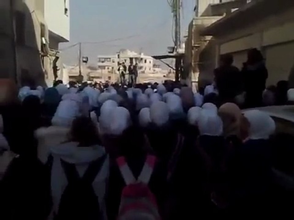 فري برس دمشق برزة البلد مظاهرة طلابية 6 3 2012 ج1