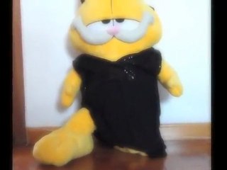 Fans parodian la pierna de Angelina Jolie