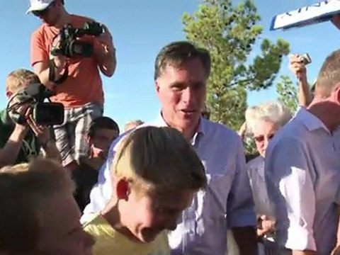 Romney gana en Arizona y Michigan