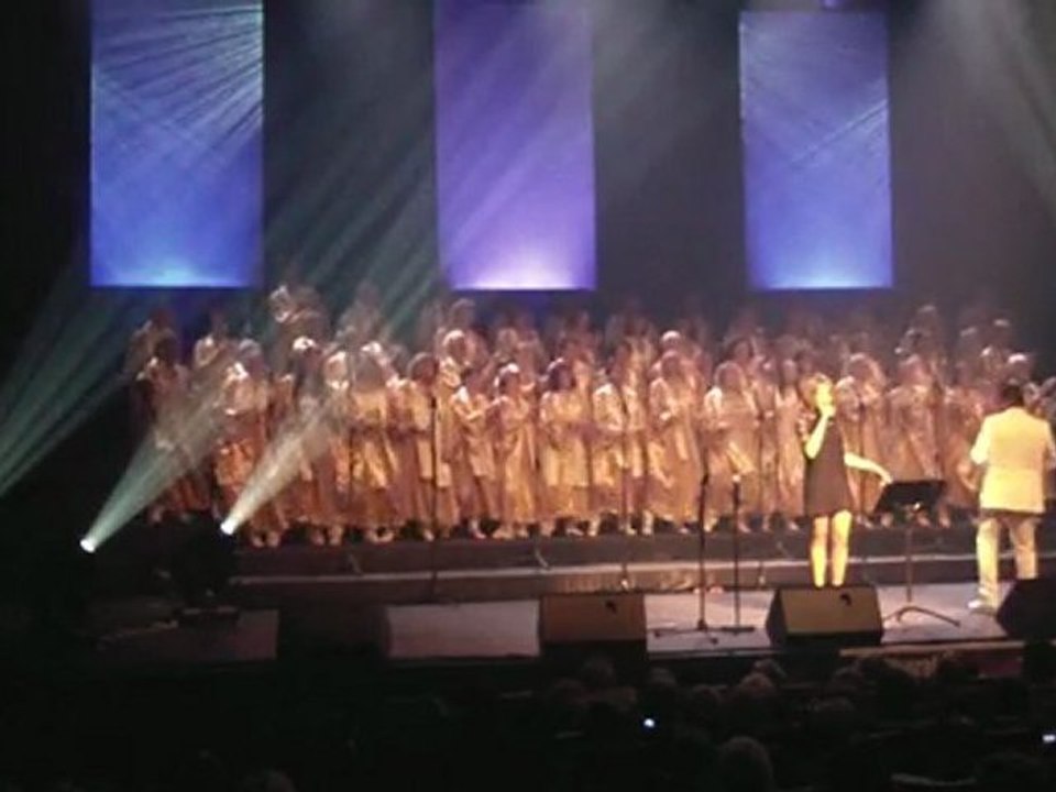 11 Gospel Story et Chimène Badi - "Parlez moi de lui" (live)