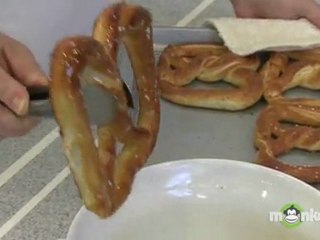 How to Make an Auntie Anne's Pretzel