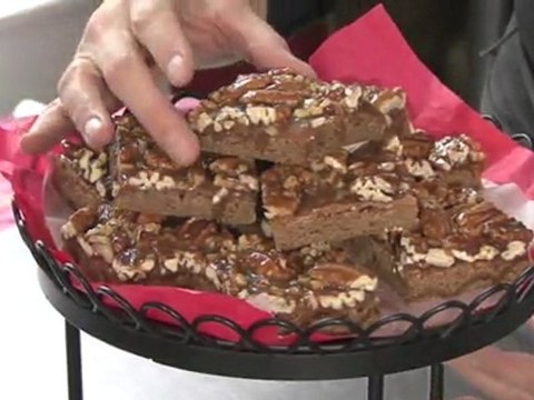 How to Make Caramel Pecan Bars
