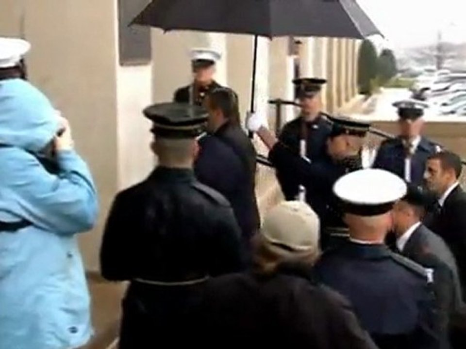 Israel's Barak arrives at Pentagon, meets with Defense Secretary Panetta