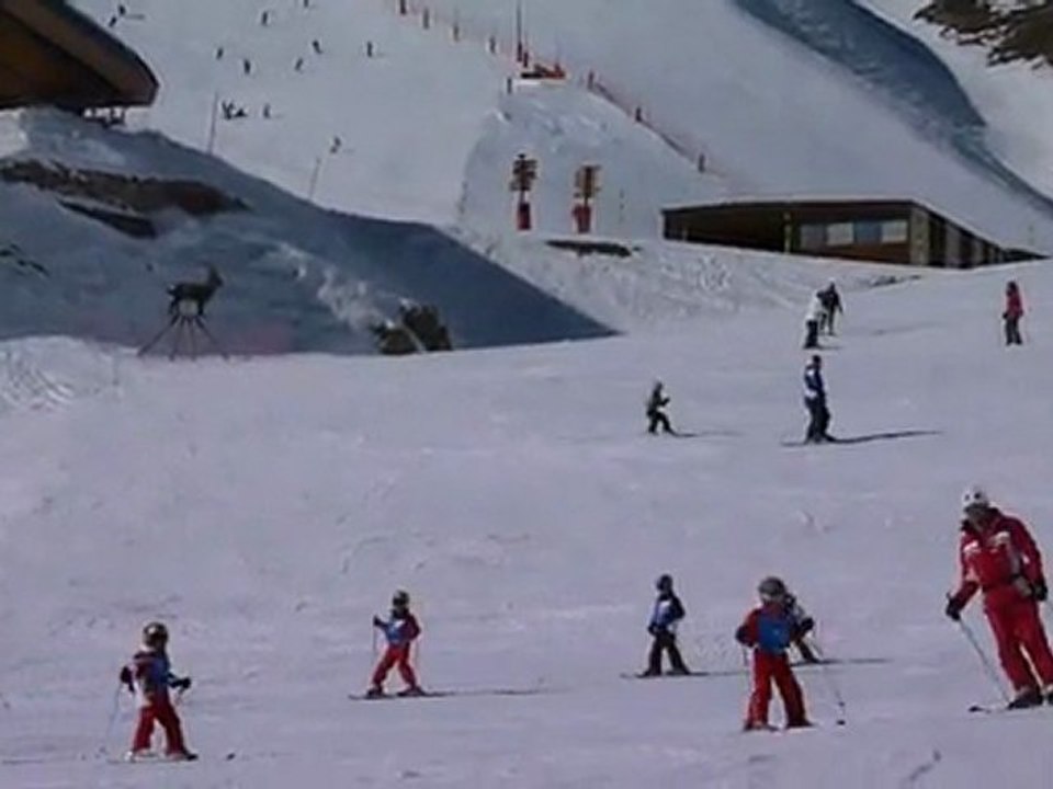 Pounette descend la piste verte "Milka" avec Papa (4)