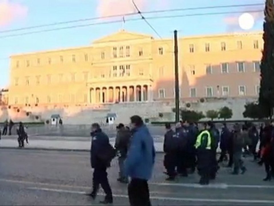 Protestas en Atenas por los nuevos recortes