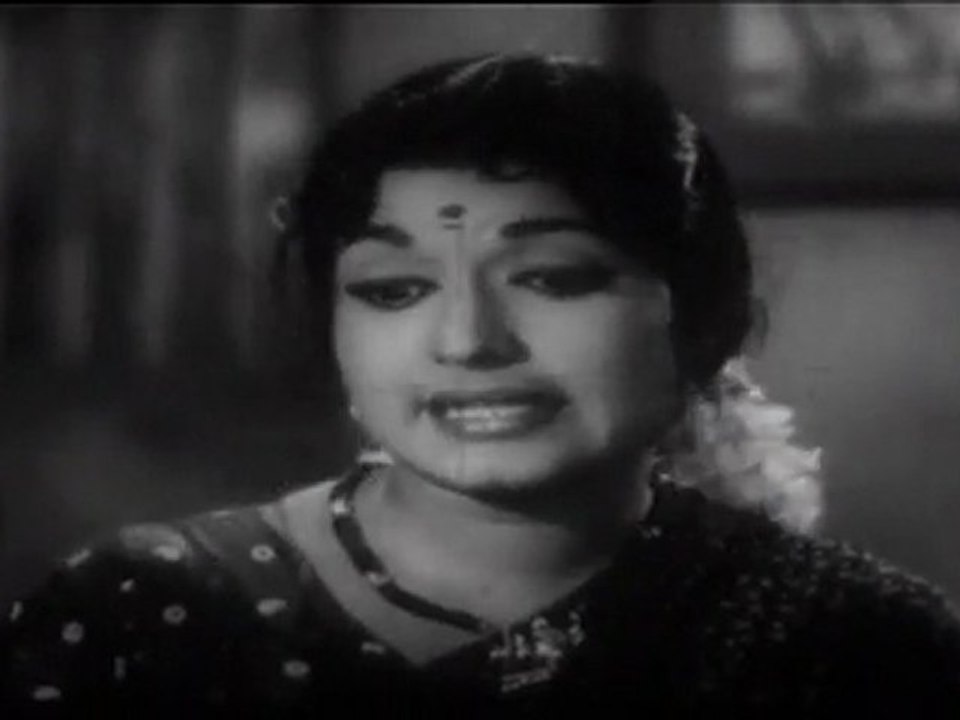 Yarukku Sontham -Chanderababu Rescuing Devika From Manoharan