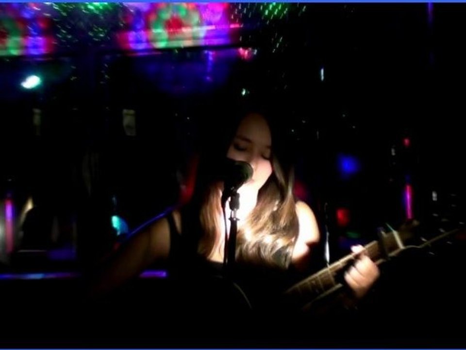 Alexandra Tan - You fly away