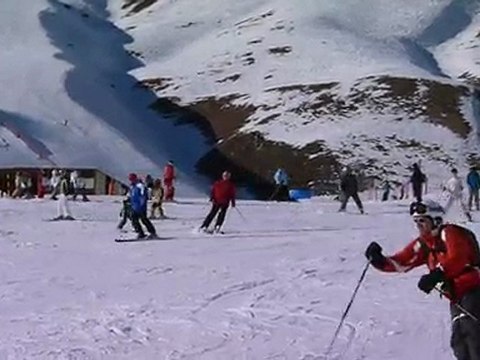 Pounette descend la piste verte Milka avec Papa (3)