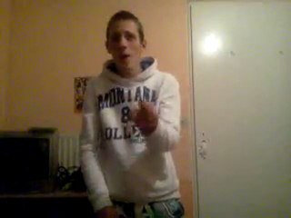 benjamin qui danse sur tu Justin Bieber ;)