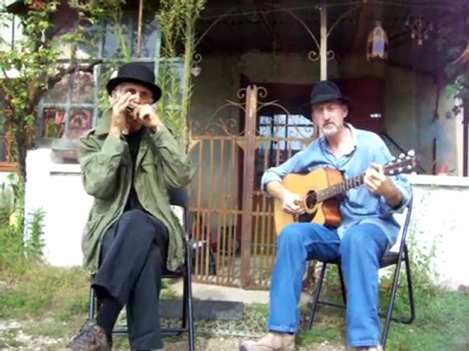 Fingerpicking Blues Guitar Lessons - Brownie McGhee Guitar Lessons