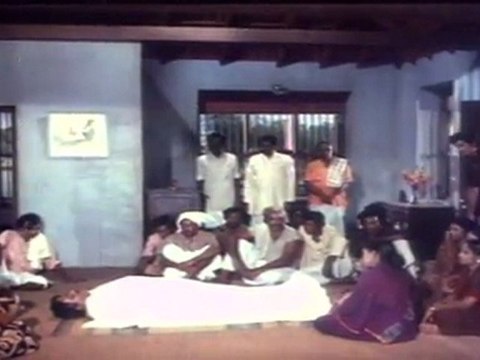 Iddaru Iddare - Krishnam Raju Kills Rao Gopal Rao
