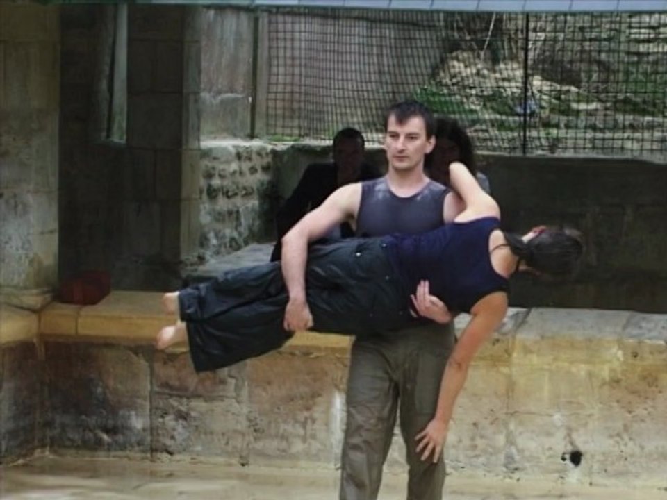 eAU #02 - trailer 2012 - création 2006 pour 4 danseurs, 2 musiciens et 1 lavoir...