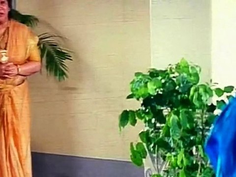 ENGA OOR SINGAM - Manjula Comes To Temple