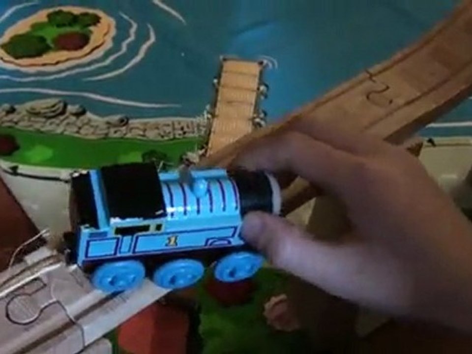 Thomas the Tank Engine , Percy saves Thomas