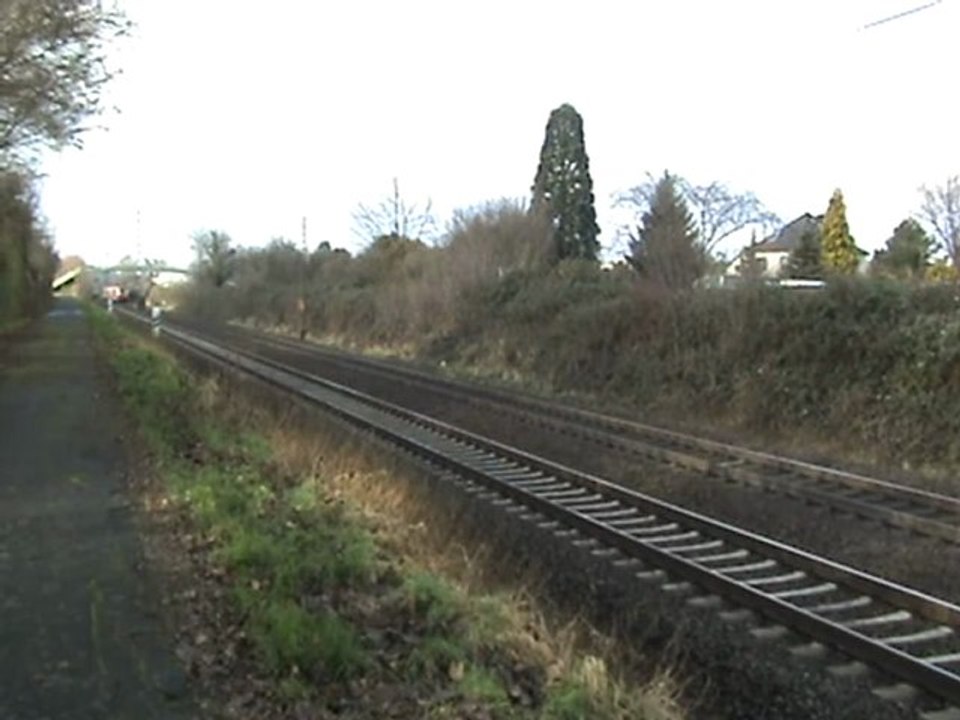 BR425 von Bonn nach Köln bei der Maximilian-Kolbe-Brücke 03