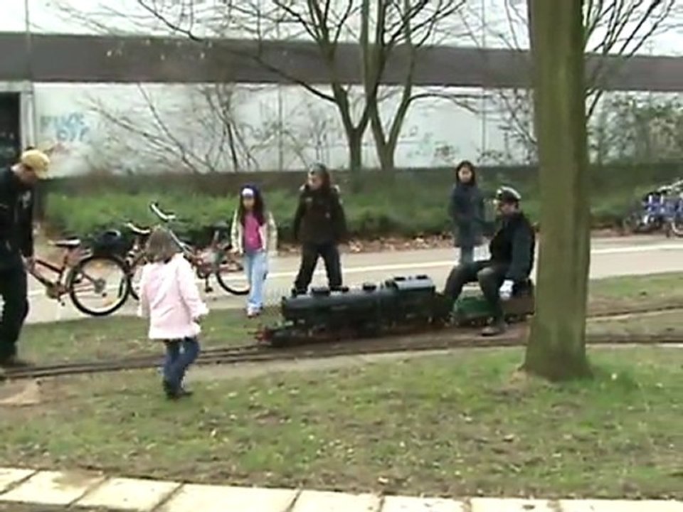 Die BR 96 wird am Beginn des Fahrtages getestet....