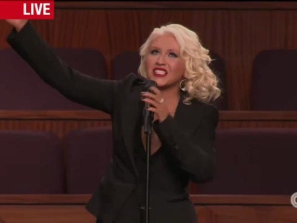 Christina Aguilera - At Last Live (At Etta James Funeral) (HQ)