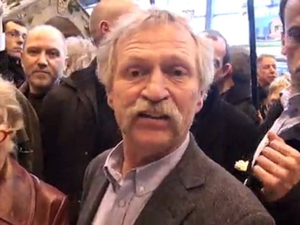 SIA 2012 : Eva Joly et les verts défendent les AOC (paquet lait)