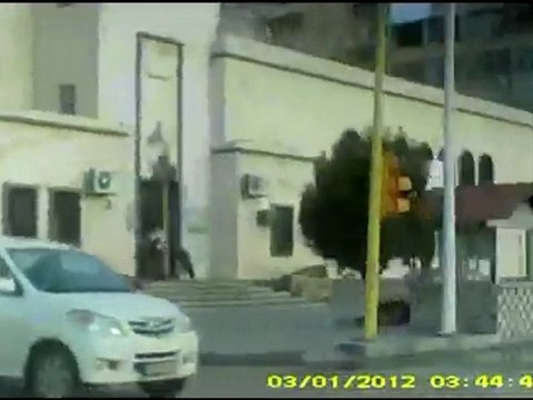 فري برس حماة المحتلة ساحة العاصي تواجد الامن والشبيحة 1 3 2012 ج3