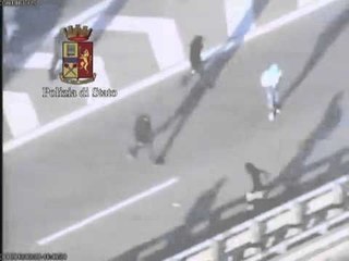 Torino - Lo sgombero dell'A32 dall'elicottero della polizia (29.02.12)