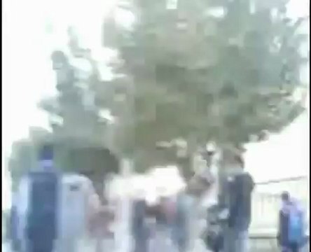 فري برس حلب ثانوية الكواكبي مظاهرة طلابية 29 2 2012