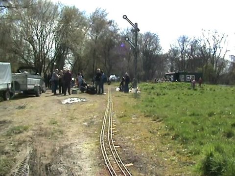 Köf durchfährt den Bhf des Dampfbahnclubs Sprockhoevel