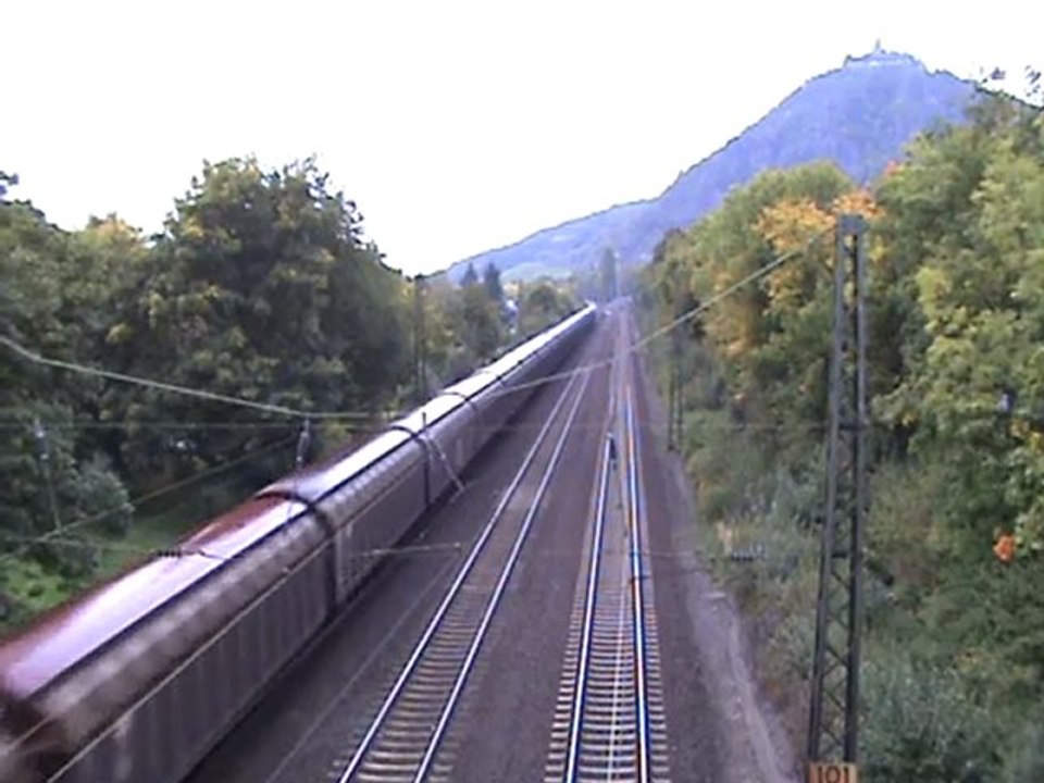 BR 185 mit Güterzug nach Süden bei Rhöndorf (Bad Honnef)