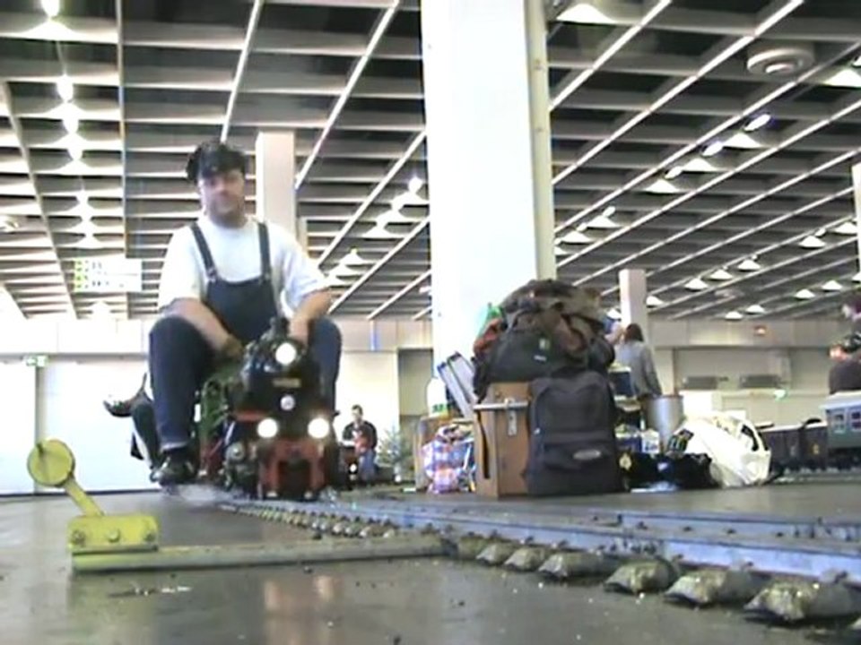 Echtdampftreffen Köln 2008 V320 lässt Dampflok auf der fünf Zoll Hauptstrecke passieren