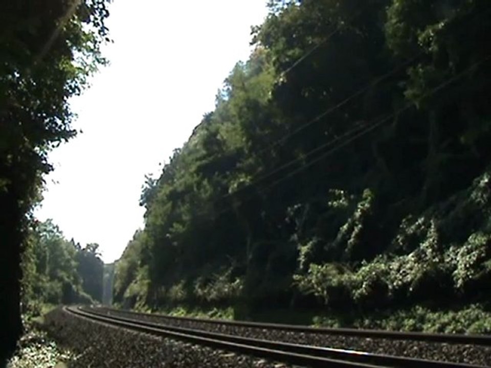 BR 143 mit Dostos von Koblenz nach Bonn bei Rolandswerth