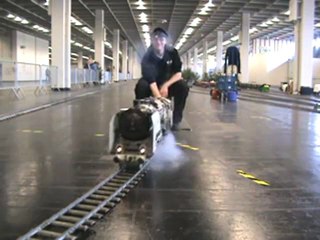 Echtdampftreffen Köln 2008 BR01mit Fotoanstrich kommt herangedampft