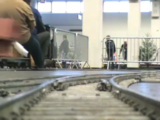 Echtdampfhallentreffen EDHT Köln 2008 BR152 auf fünf Zoll Spur aus Froschperspektive