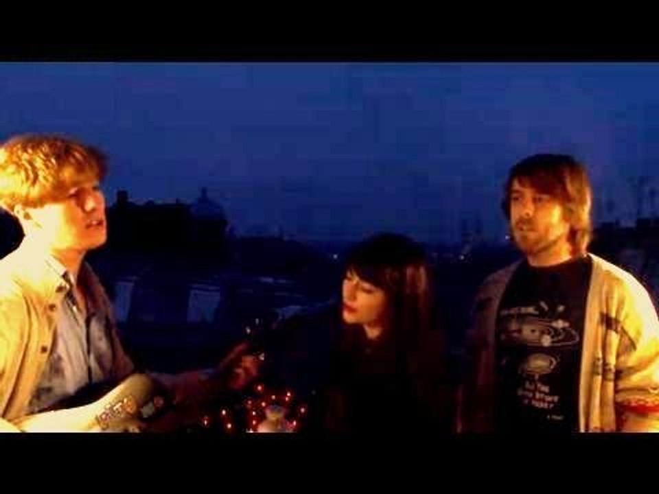 TRÈS.B (BalconyTV)