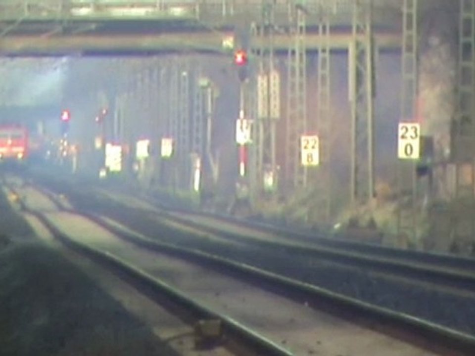BR101 mit IC und BR120 als Schublok nach Köln und BR111 mit Karlsruher Kopf Steuerwagen nach Bonn bei Bornheim