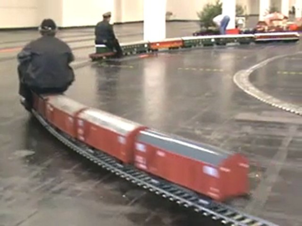 Echtdampfhallentreffen Köln 2008 Simplex und V320 ziehen an der Kamera vorbei