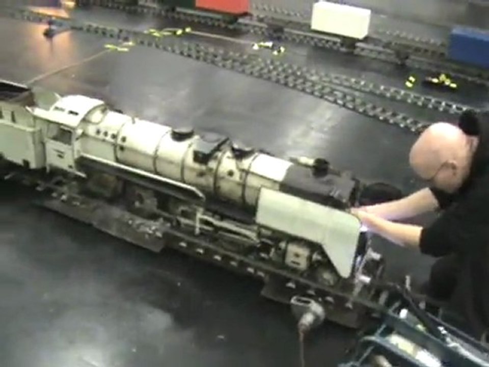 Echtdampftreffen Köln 2008 Wartungsarbeiten an der BR01 im fünf Zoll BW Köln-Messe