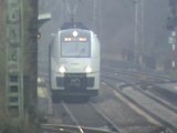 Der neue DESIRO ML TransRegio TR470 Richtung Köln-Deutz-Messe im Bhf Brohl