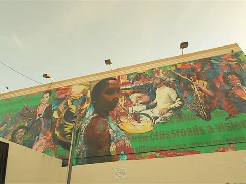 Terrace Martin feat Ill Camille Tune Out