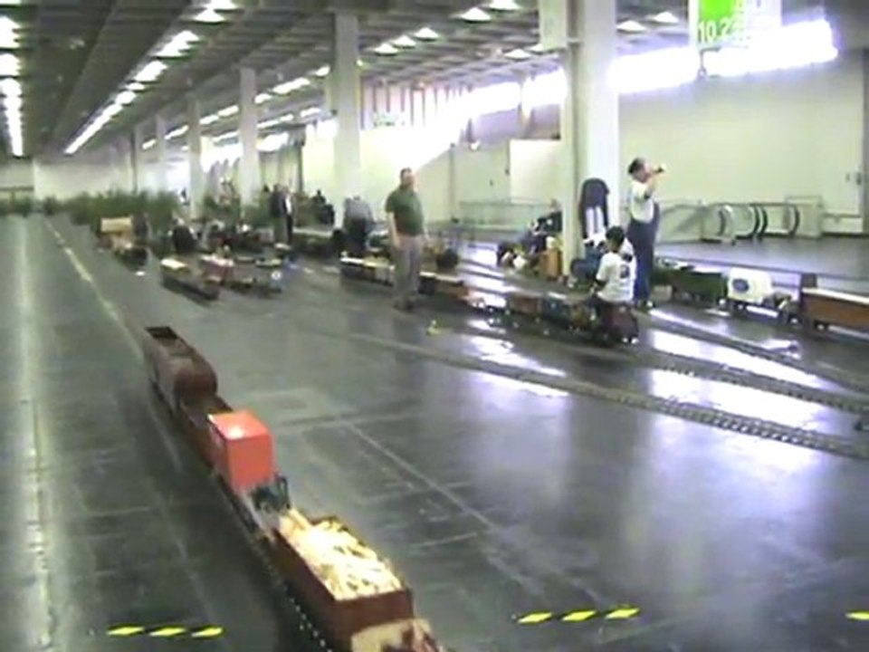 Livesteam Meeting Cologne 2008 Lee´s shunting with a British Class 08 shunter Part 02 of 04