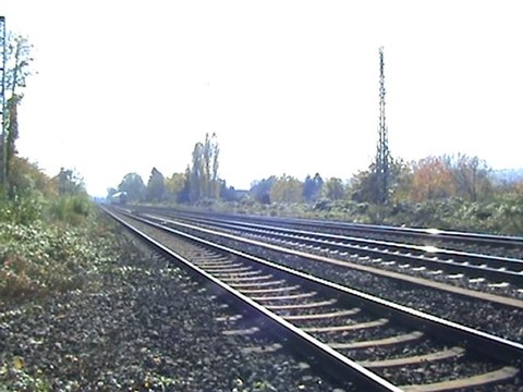 BR 143 mit Dostos nach Koblenz bei Rheinbreitbach