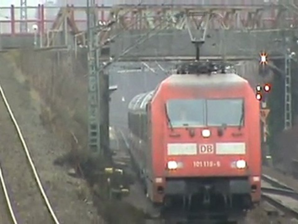 BR101 mit IC nach Bonn beim Bhf Brohl