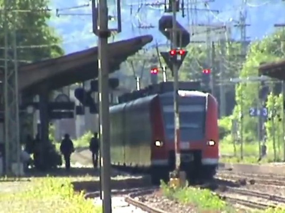 BR425 im Bf Neuwied von Bonn kommend